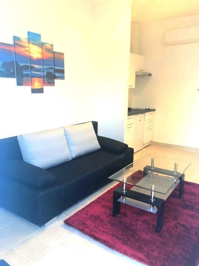4 Center Apartments Lovran Exterior foto